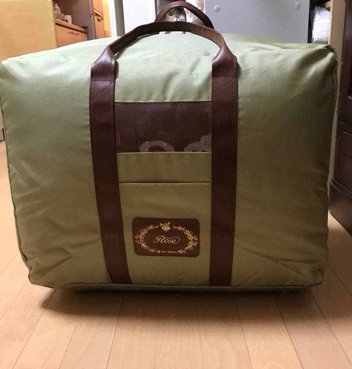 新品❗️高級座布団3枚組❗️ケース付き