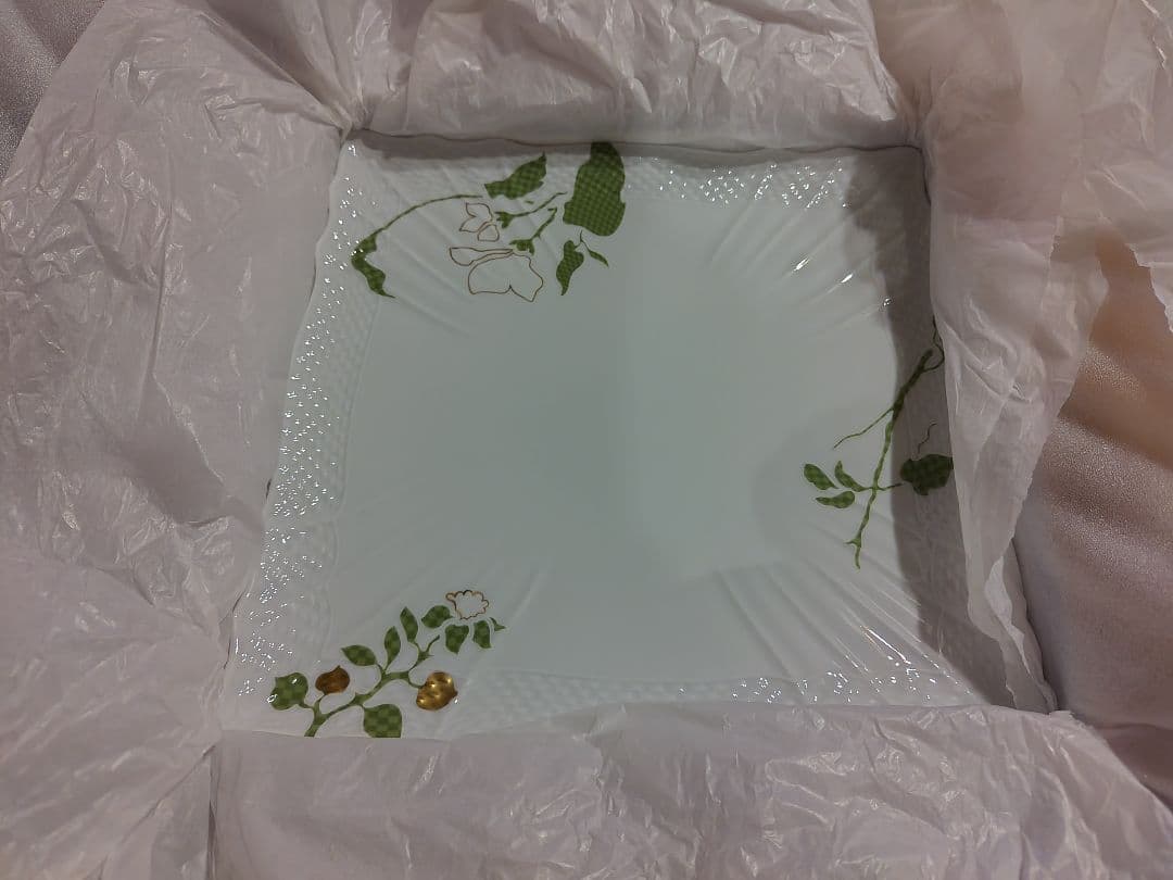 Richard Ginori 1735　フィオーリヴェルディ スクエア　28cm