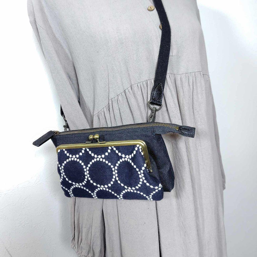 ミナペルホネン/タンバリンネイビー×白/がま口お財布ポシェットmina-per