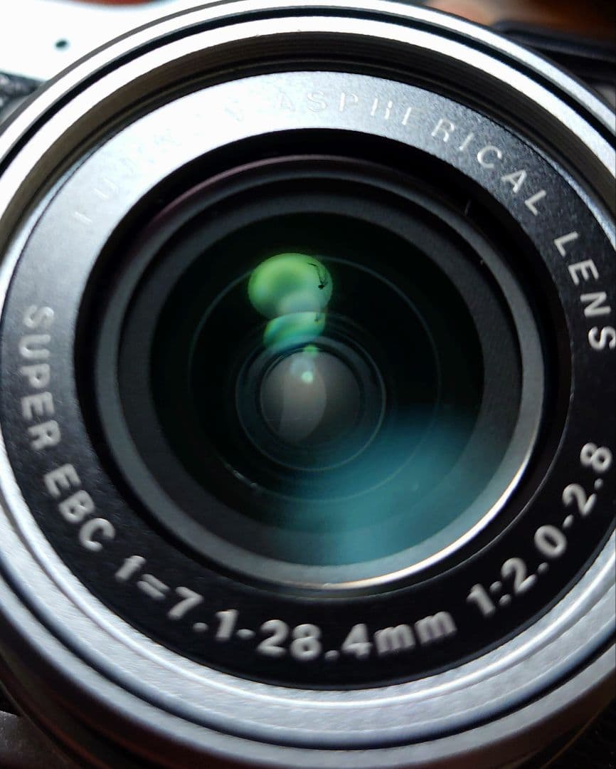 Fujifilm X20 コンパクトデジタルカメラ