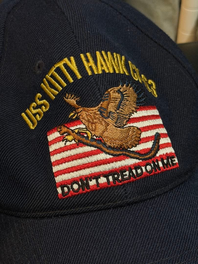 キティーホーク 実物キャップ 放出品 乗組員用
