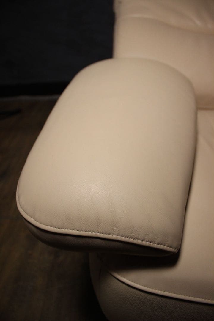 首都圏送無料〜本革カリモクのある生活 50万ZU42 OTMセットリクライニング