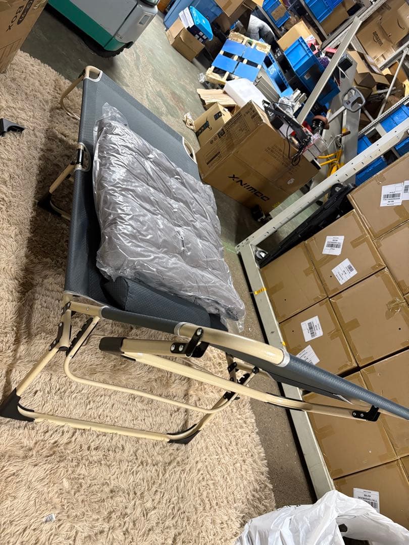 新品 簡易式折りたたみベッド キャンプベッド 耐荷重200KG 4段階