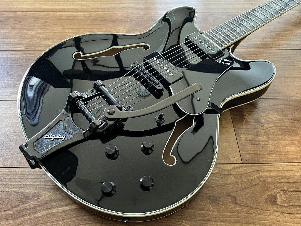 ギター VOX Bobcat V90 with Bigsby String Butler