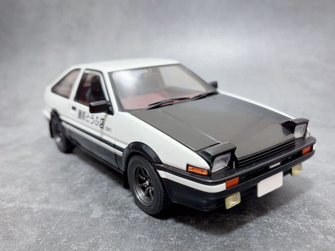 AUTOart 1/18 トヨタ スプリンター トレノ AE86 頭文字 D