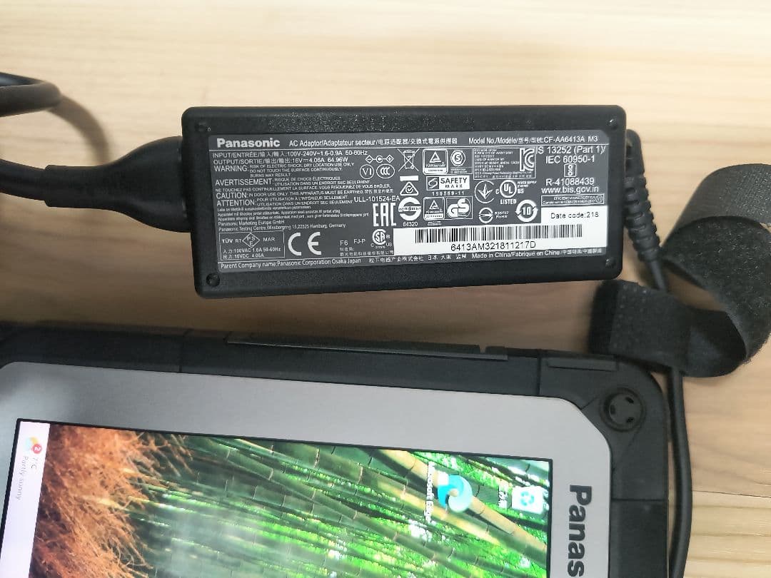 Panasonic Toughbook 10.1インチ CF-20