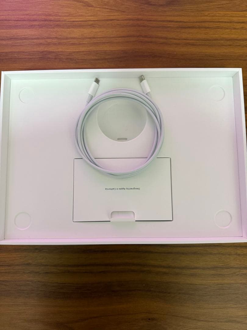 MacBook air (M1,2020)ゴールド 充放電回数8回