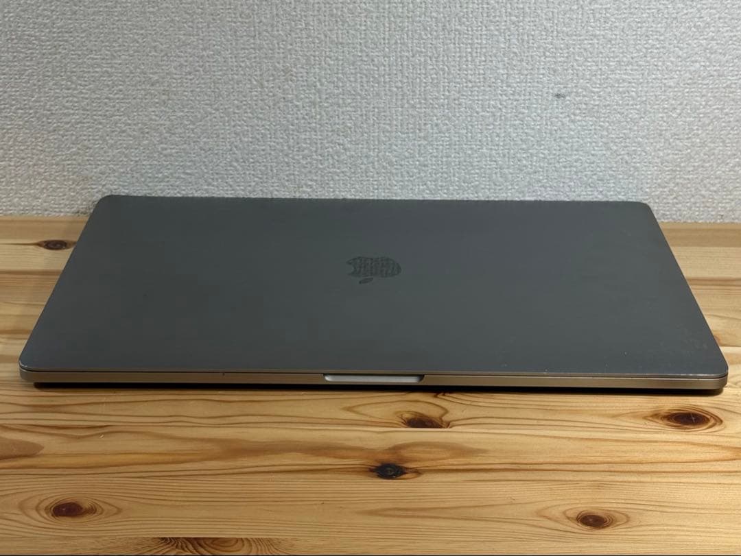 Apple MacBook Pro 15（2018年頃）― ジャンク品