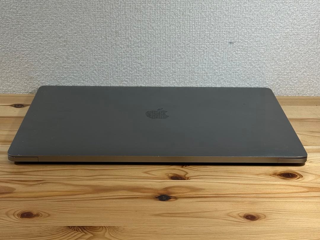 Apple MacBook Pro 15（2018年頃）― ジャンク品