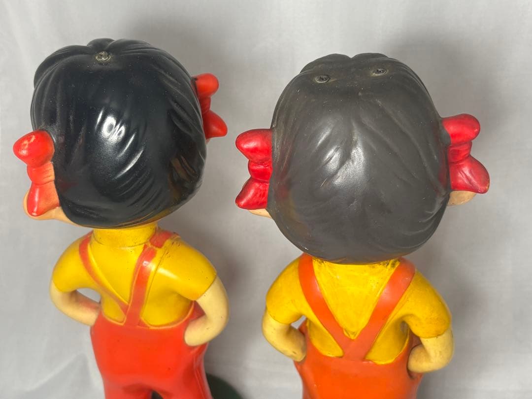 不二家ペコちゃん　頭部のビス2本と1本　2体セット