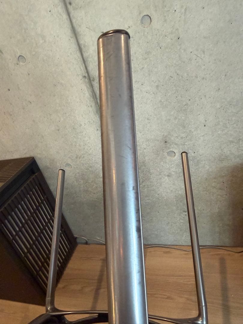 定価12万Cassina ixc.　Alias　ハイフレーム　アームチェア