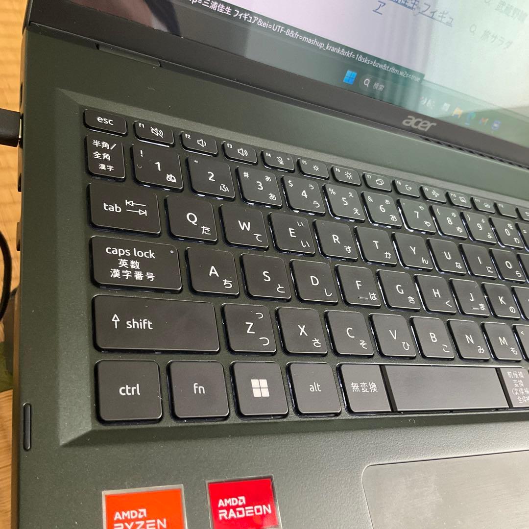 ノートパソコン　16インチ　　Acer SFE16-43