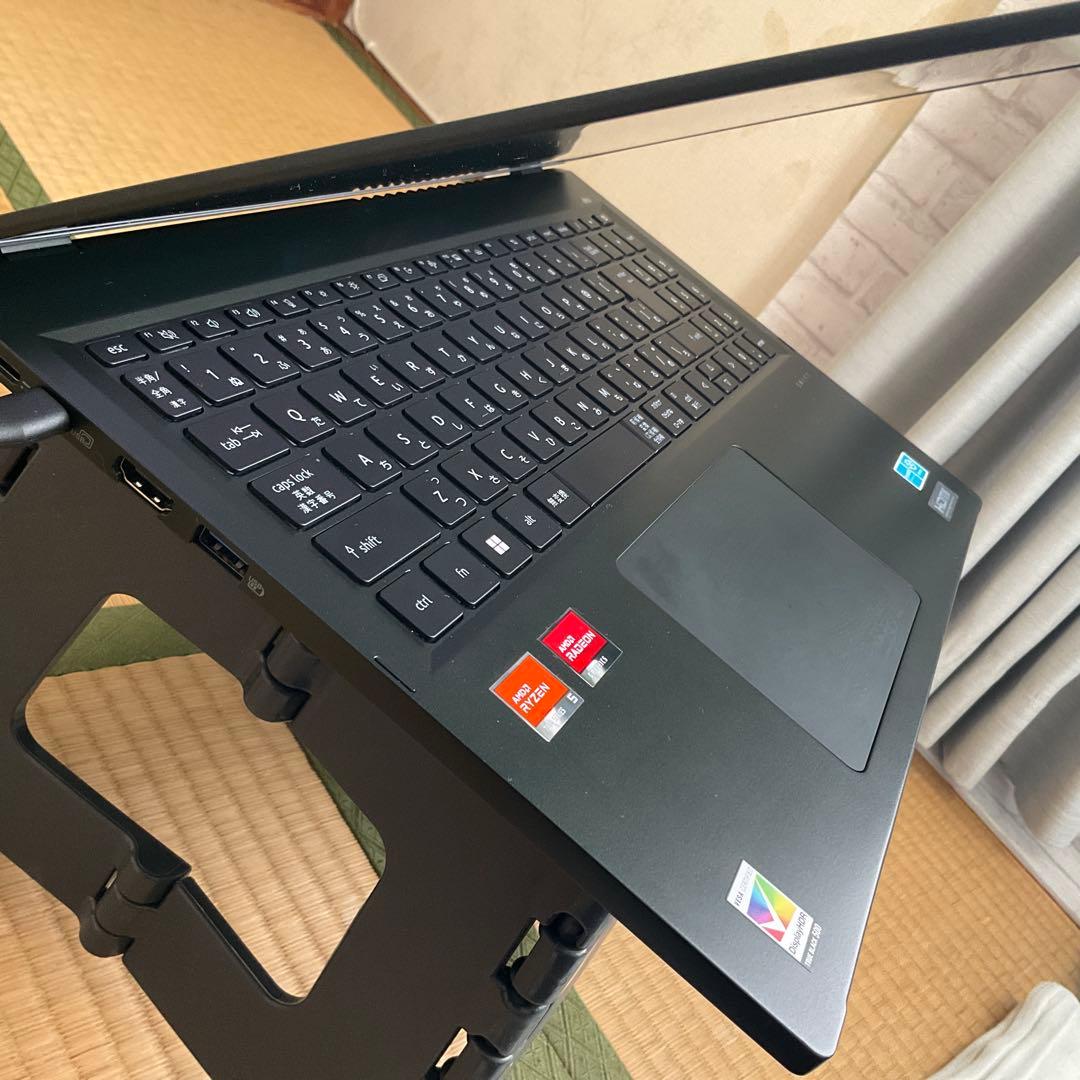 ノートパソコン　16インチ　　Acer SFE16-43