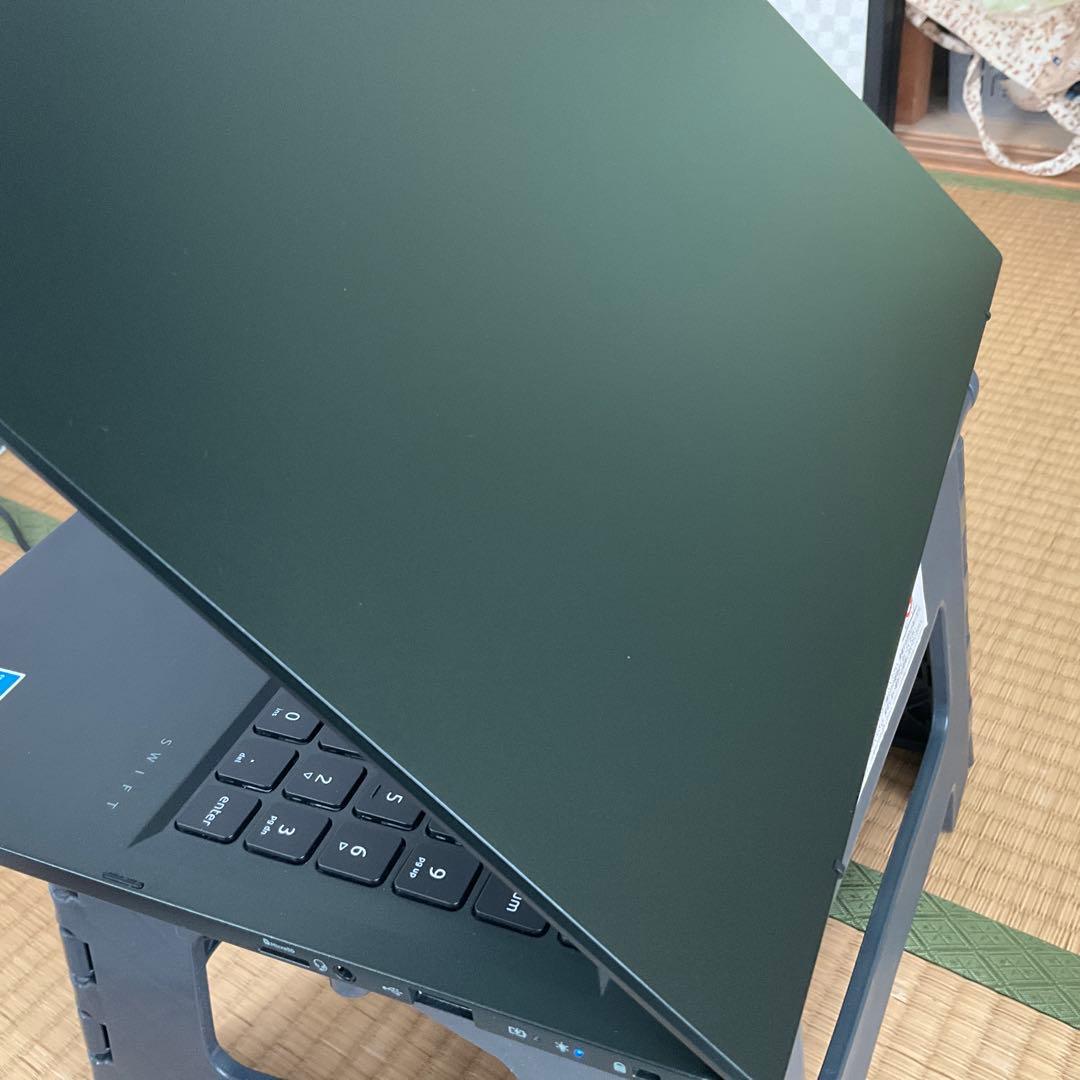 ノートパソコン　16インチ　　Acer SFE16-43