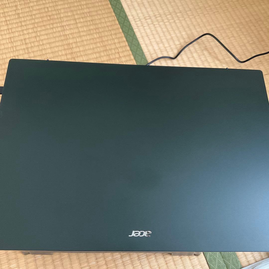 ノートパソコン　16インチ　　Acer SFE16-43