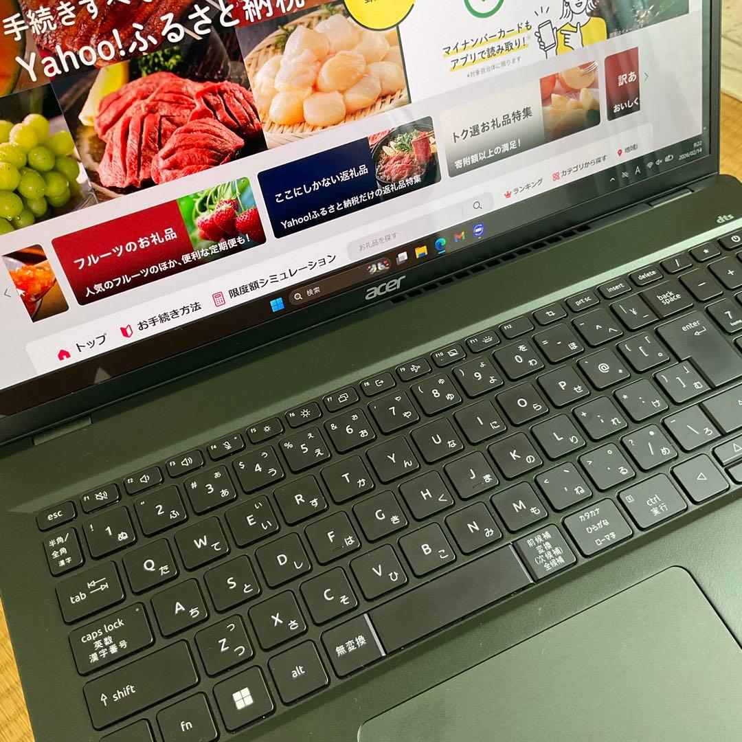 ノートパソコン　16インチ　　Acer SFE16-43