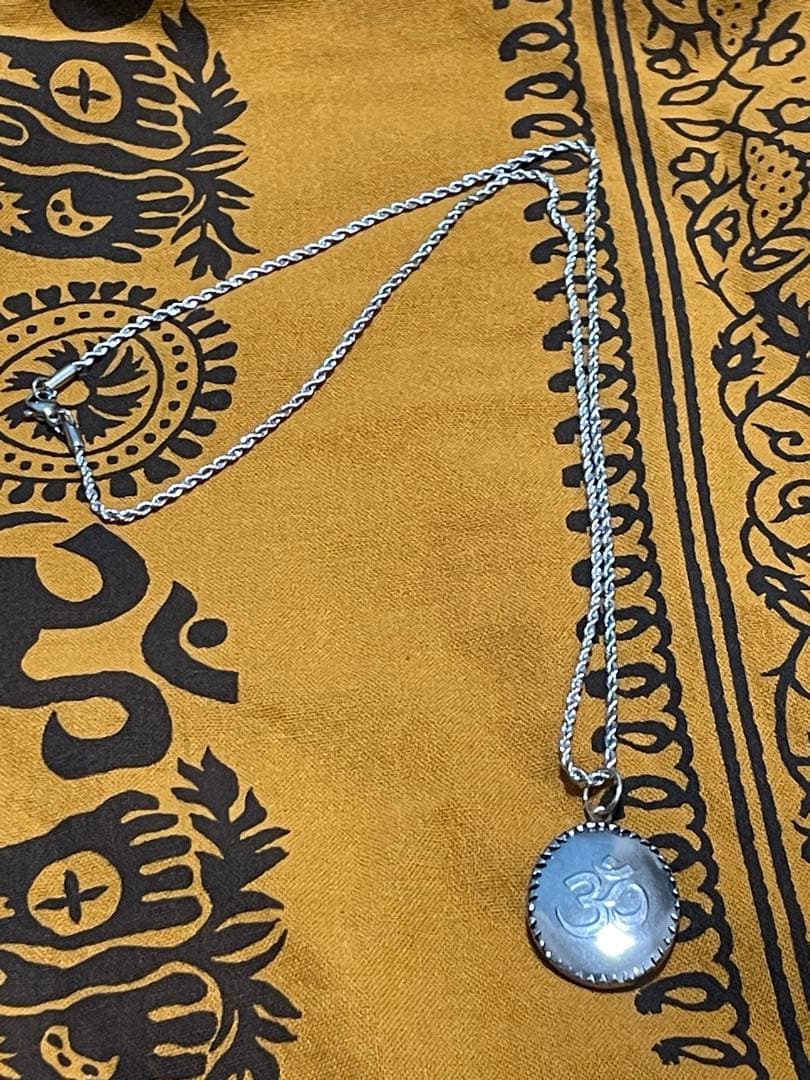 【新品】ハンドメイドオームペンダント　クリシュナ　藤井風さん　おまけ付き