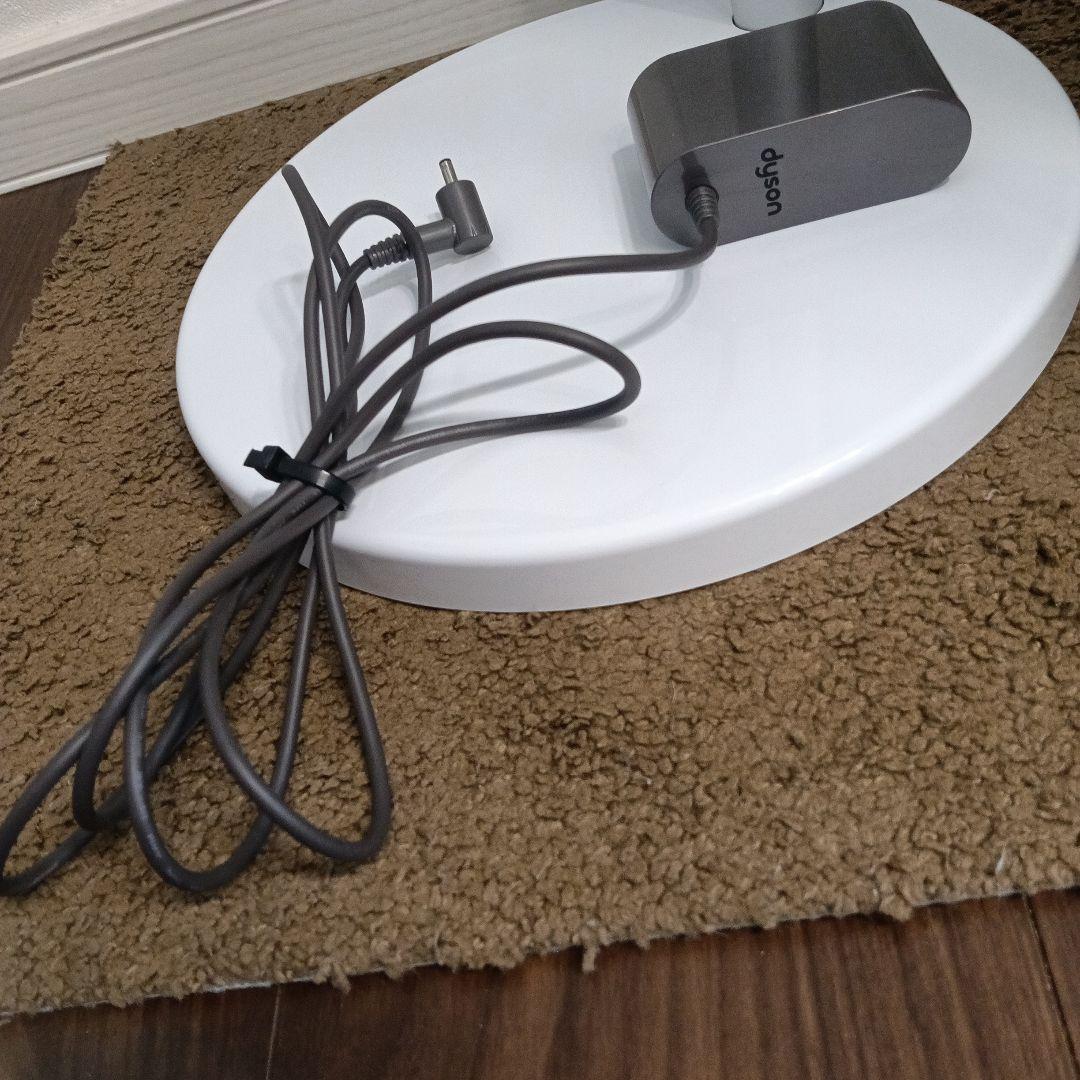 ダイソン 　純正スタンド　充電器・付属品付　ほぼ新品　美品