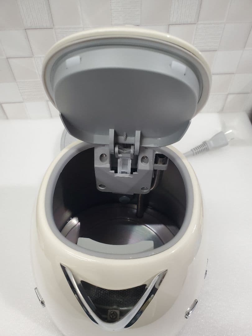 SMEG スメッグ ケトル(マットホワイト)