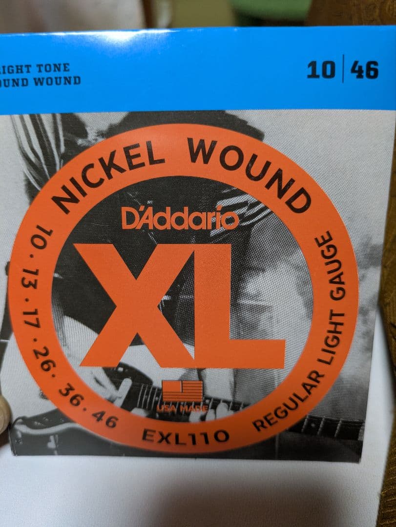 トライアンフ　Triumph エレキギター サンバースト　ストラトタイプ