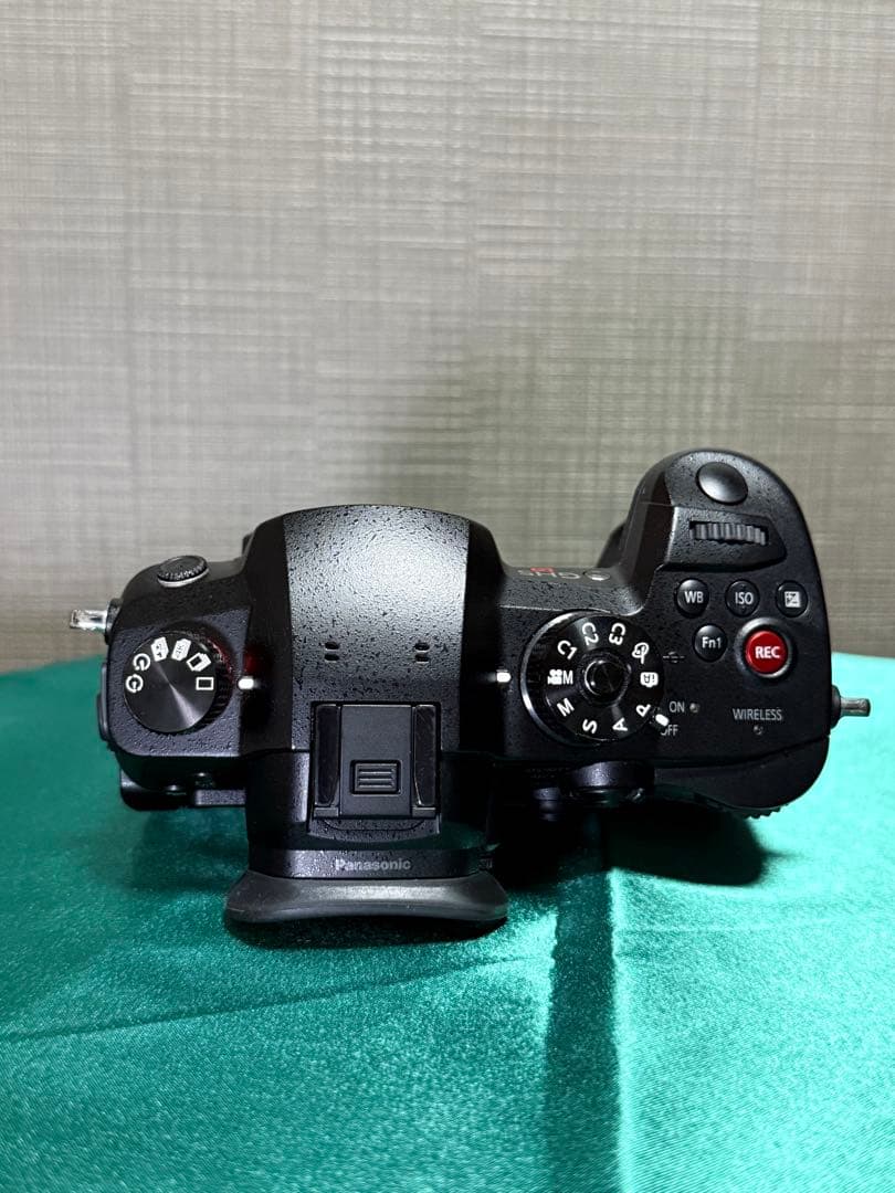 Panasonic LUMIX GH5S 本体　ミラーレス一眼 ☆美品・完動品