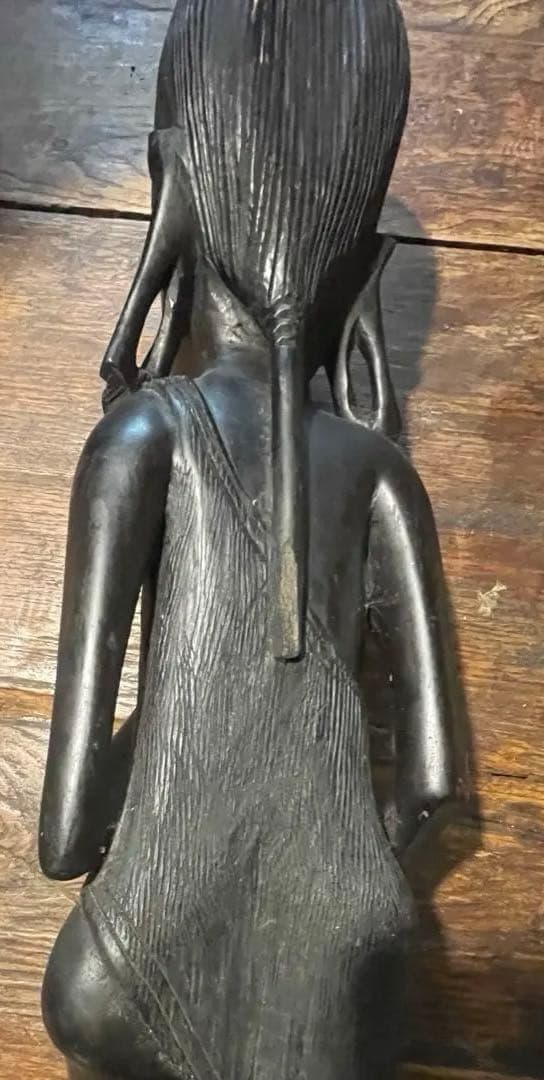 ⭐️アフリカ 木製彫刻⭐️約79cm⭐️一刀彫り⭐️黒檀調⭐️トライバルアート⭐️重量感有
