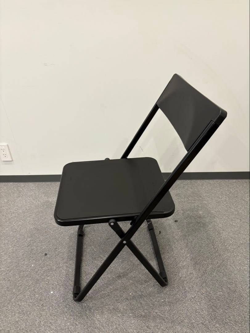 折りたたみ椅子2脚セット スタッキング可能 極薄