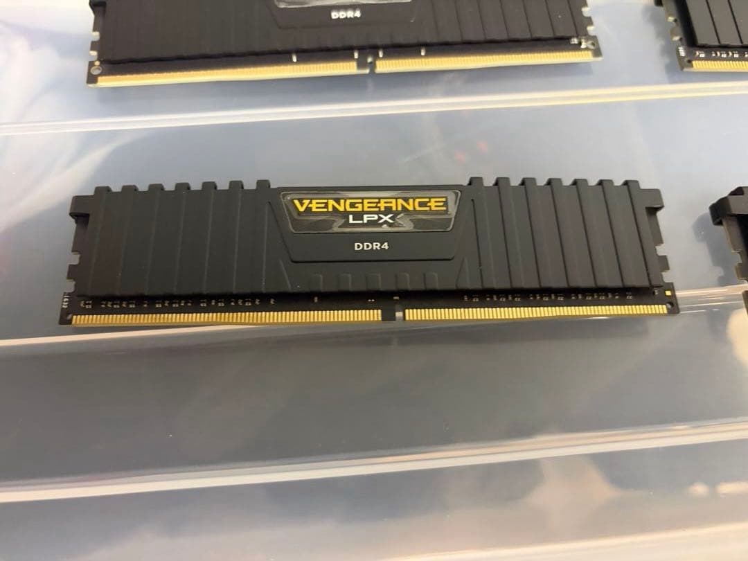 Corsair Vengeance LPX DDR4 8GB メモリ4枚セット