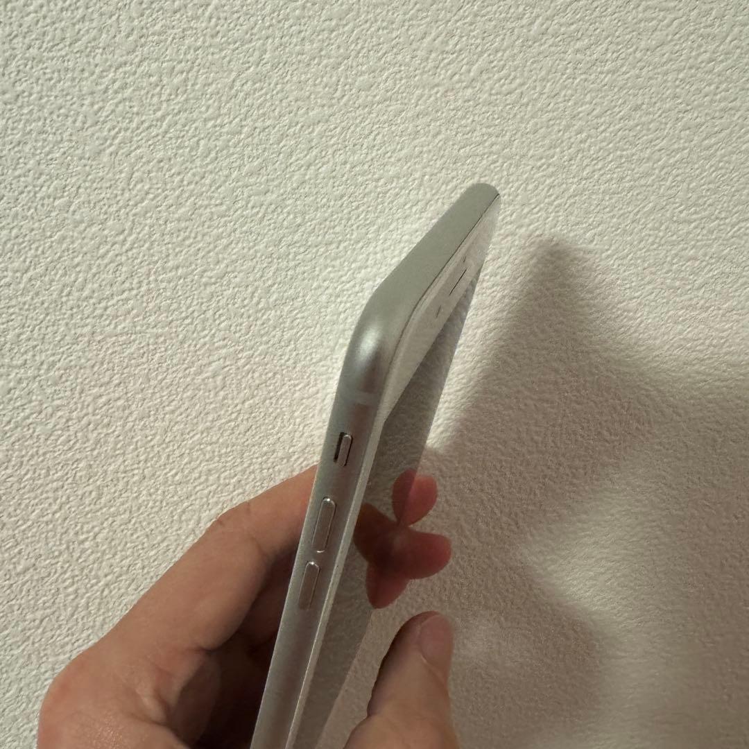 iPhone 8 Plus 256G シルバー 充電器 純正イアホン おまけ付