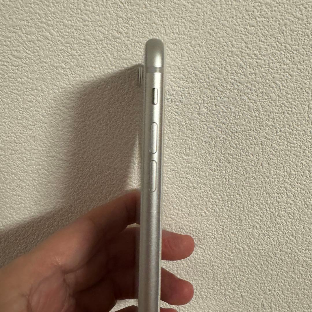 iPhone 8 Plus 256G シルバー 充電器 純正イアホン おまけ付