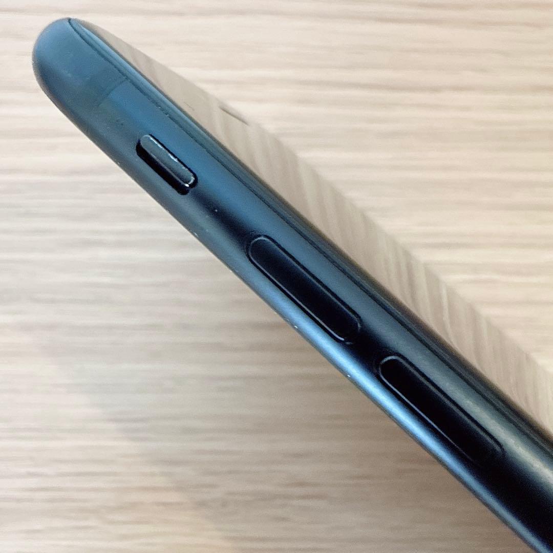 iPhone SE2 64GB ブラック SIMフリー【本体のみ】