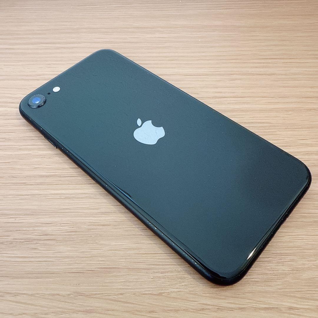 iPhone SE2 64GB ブラック SIMフリー【本体のみ】