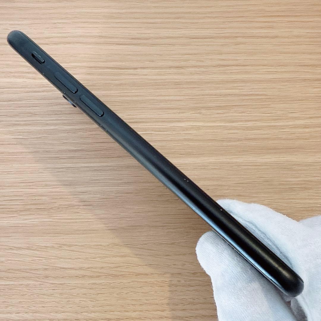 iPhone SE2 64GB ブラック SIMフリー【本体のみ】