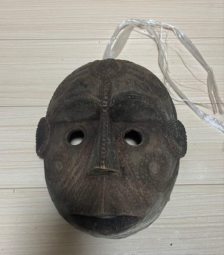 ビンテージ　タンザニアハンドメイド木製マスク　B