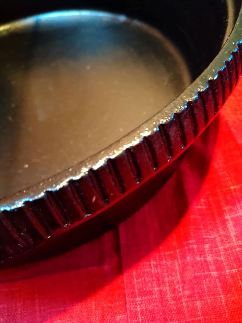 ♦料亭の味をご家庭で♦ 【味の匠・鉄鋳物製】２６cm深型【高級すき焼き鍋 1鍋】