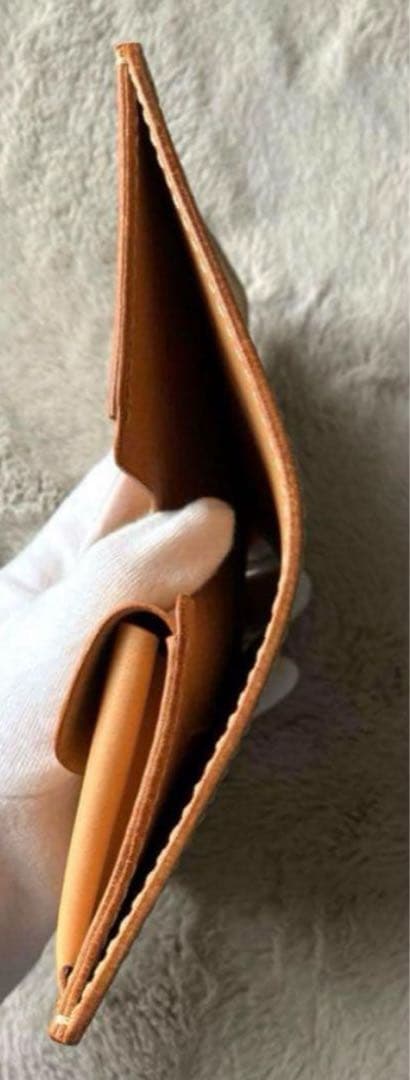 牛ヌメ革　本革　ミドルウォレット　二つ折り財布　レザークラフト　キャメル　24
