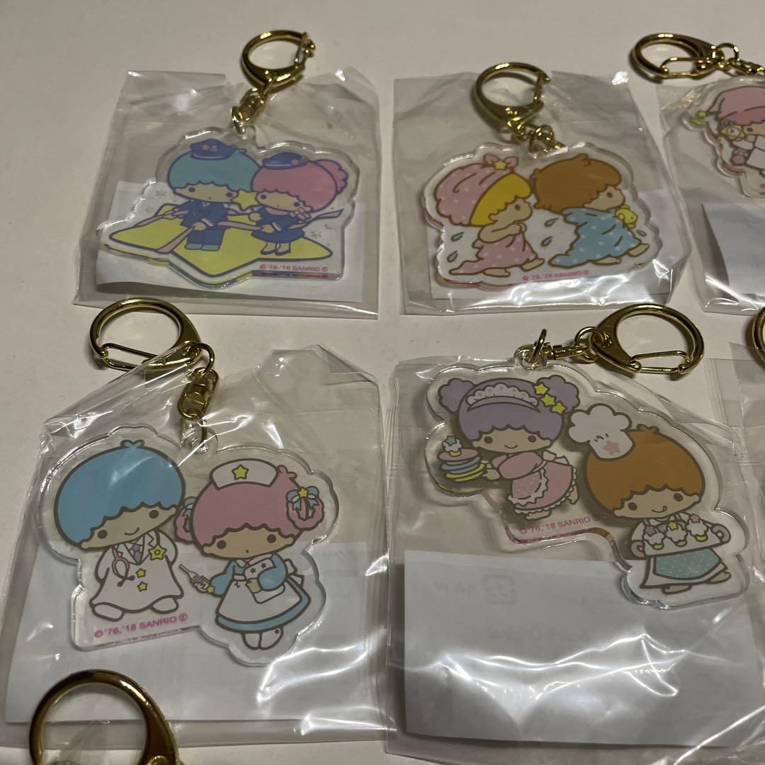 サンリオ 新品　アリス　キキララ アクリルキーホルダー　9種類セット