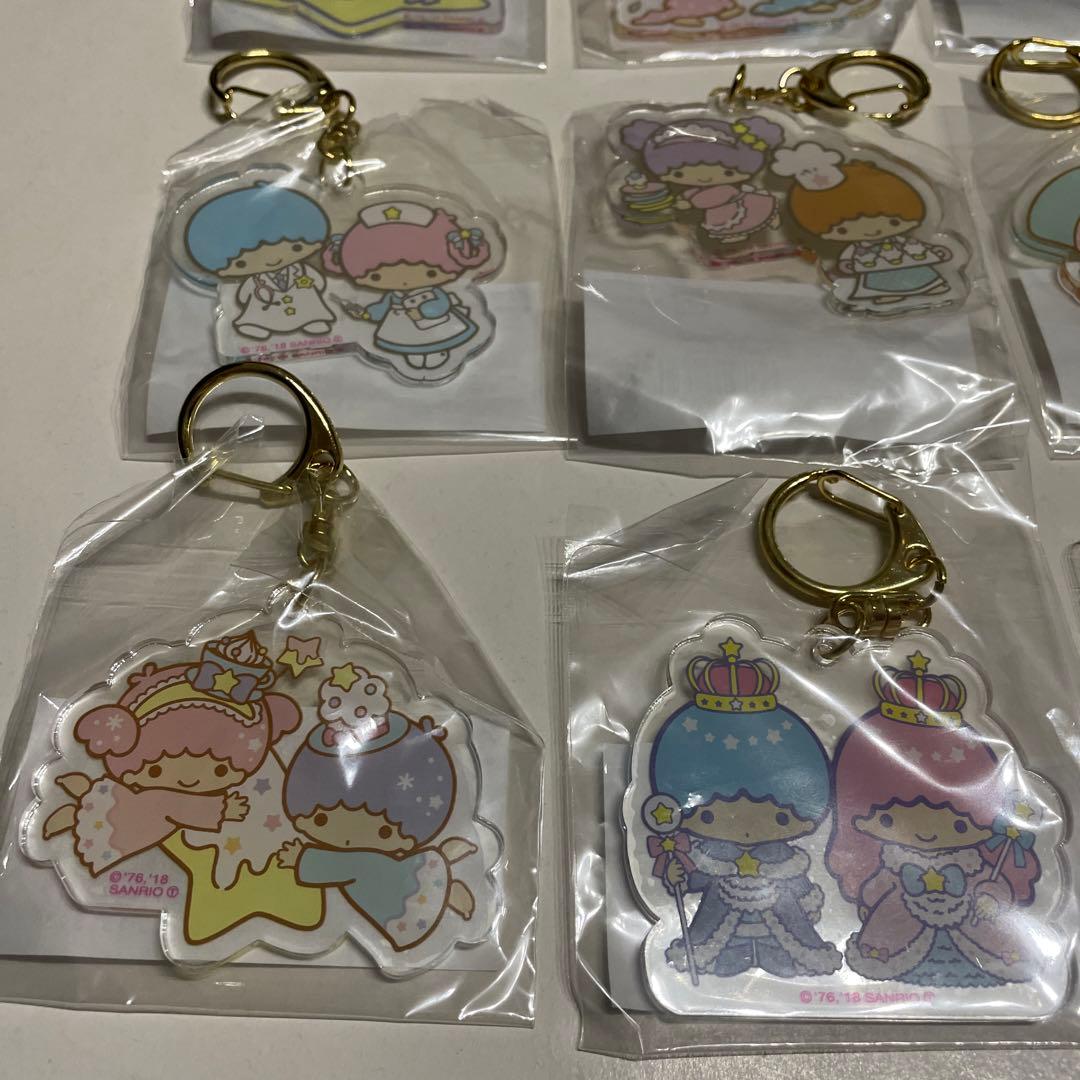 サンリオ 新品　アリス　キキララ アクリルキーホルダー　9種類セット