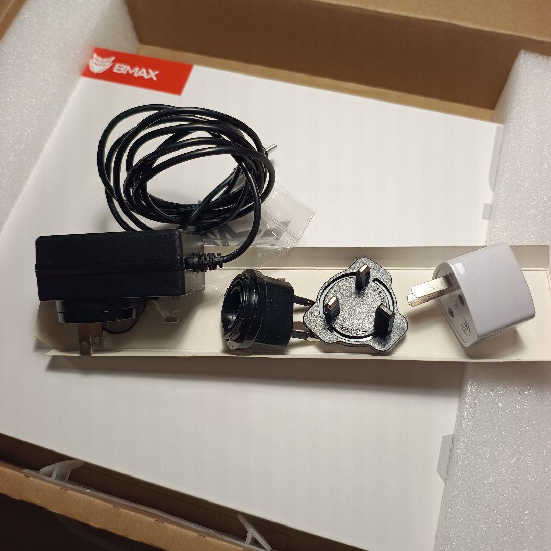 BMAX Y11 11.6インチ 2in1ノートパソコン