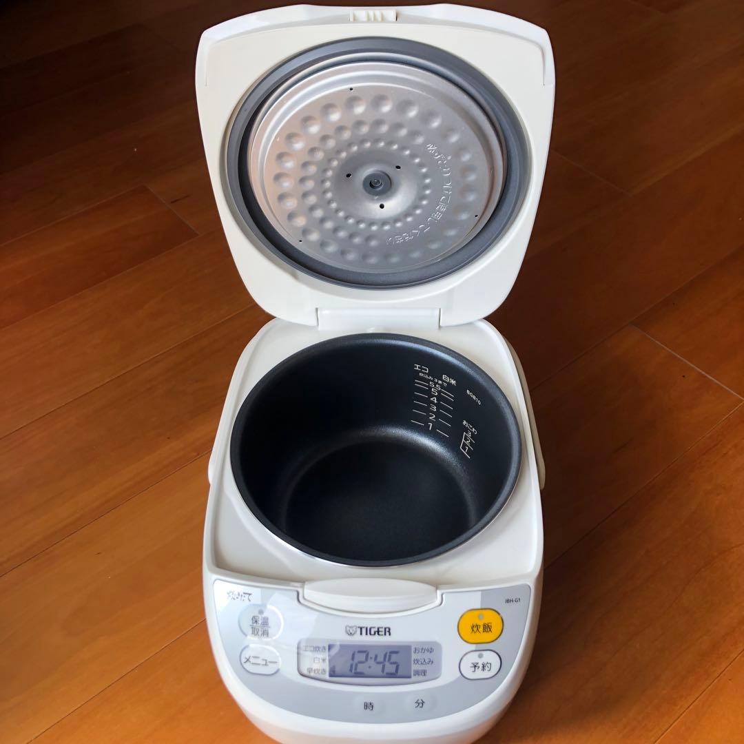 タイガー炊飯器JBH-G1 5.5合炊き 2025年製　未使用に近い