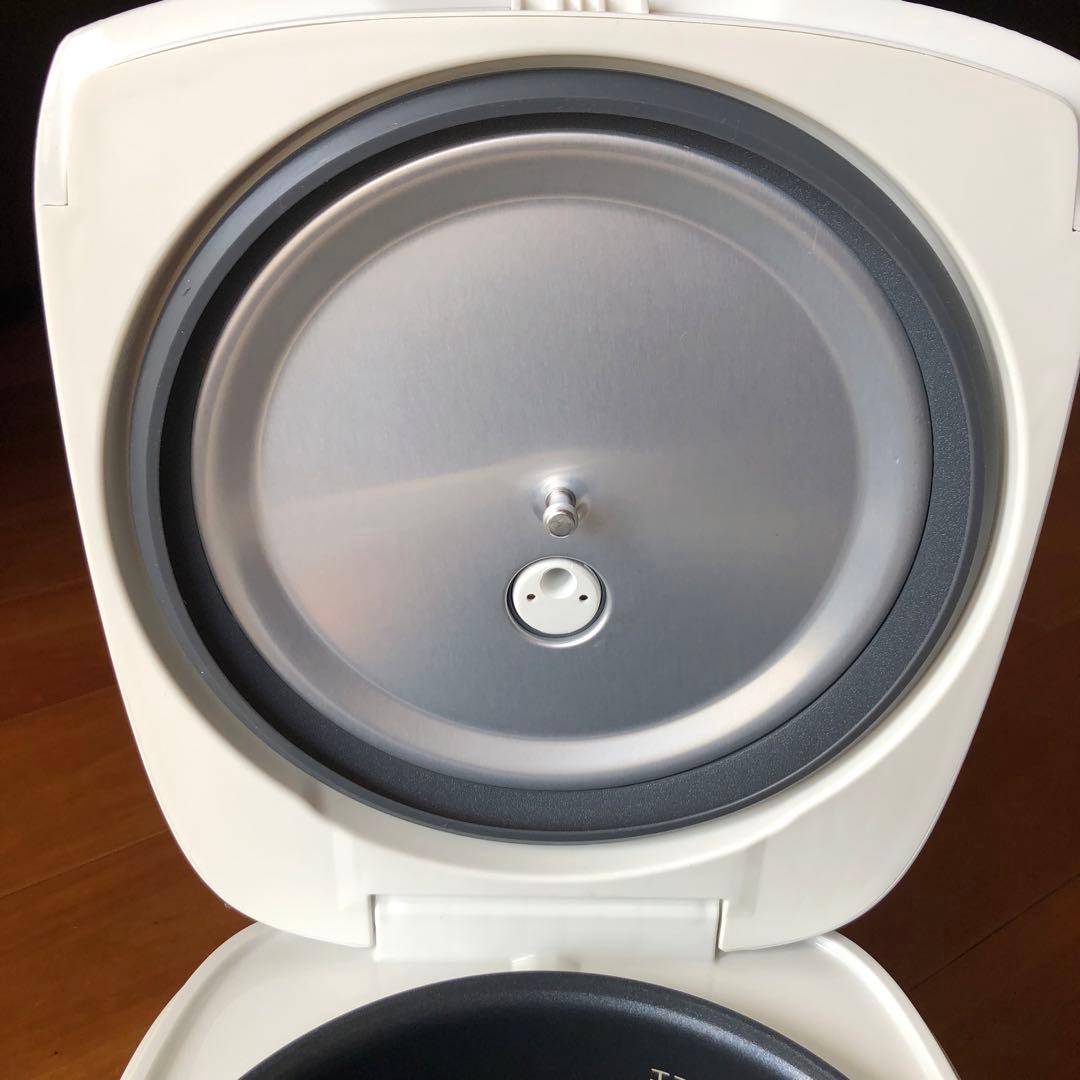 タイガー炊飯器JBH-G1 5.5合炊き 2025年製　未使用に近い
