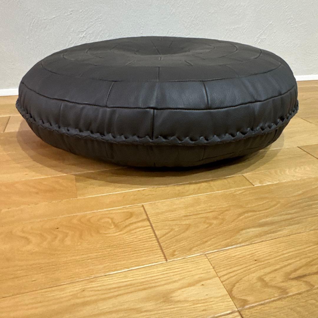 カンディハウス　レザークッション　革クッション　ブラック