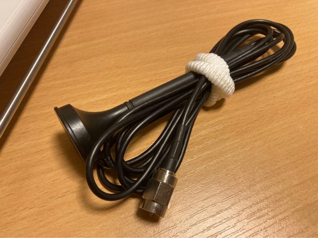 防水　テレビ　10インチフルセグチューナー搭載DVDプレーヤー ST-100WP