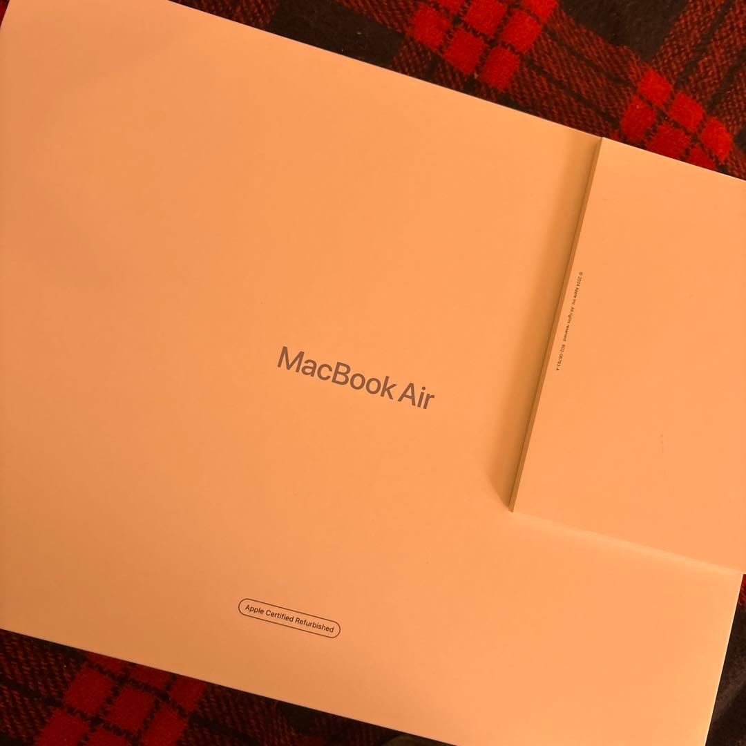 【美品】MacBook Air M2 13インチ 8GB/256GB