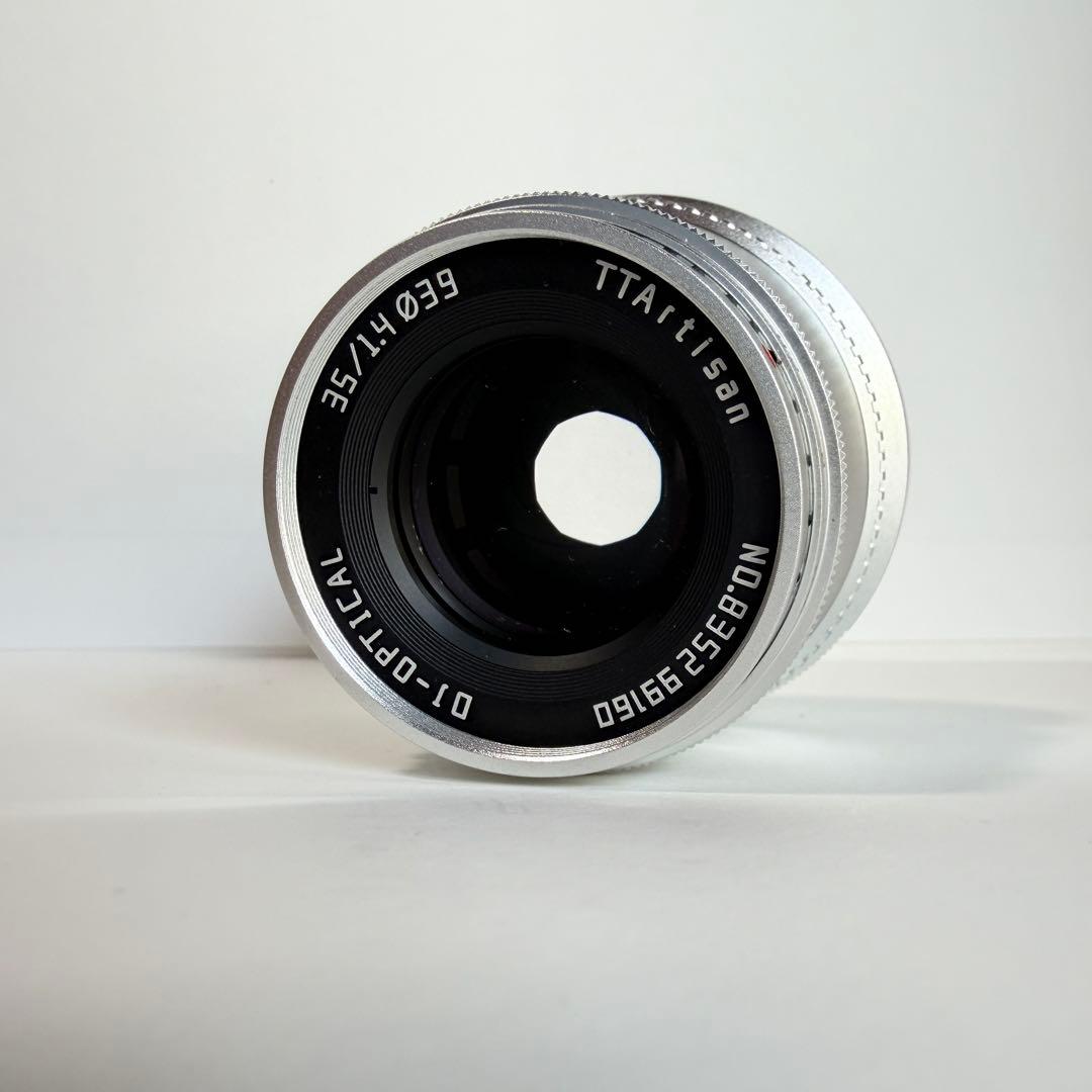 美品　TTArtisan 35mm F1.4単焦点レンズ