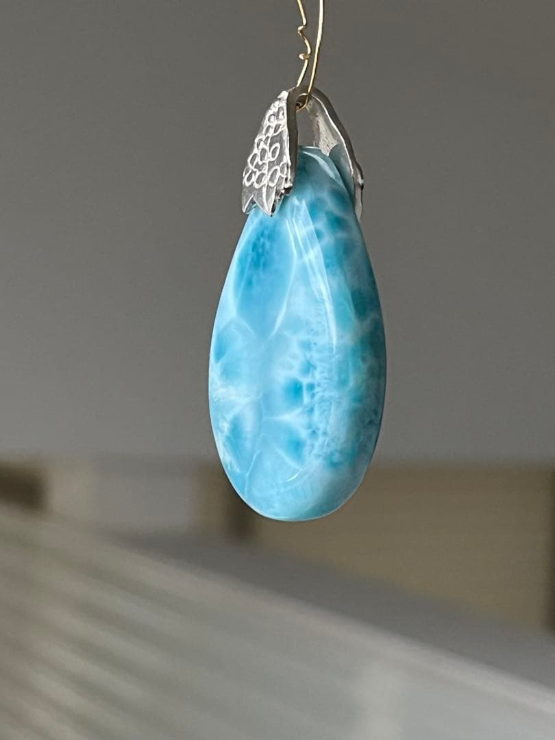 天然石☆高品質！ラリマーしずく型ペンダントトップ☆リーフバチカン&模様が美しい