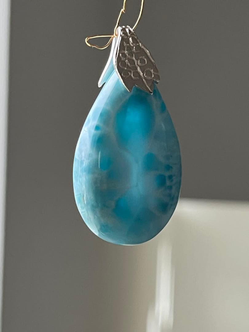 天然石☆高品質！ラリマーしずく型ペンダントトップ☆リーフバチカン&模様が美しい