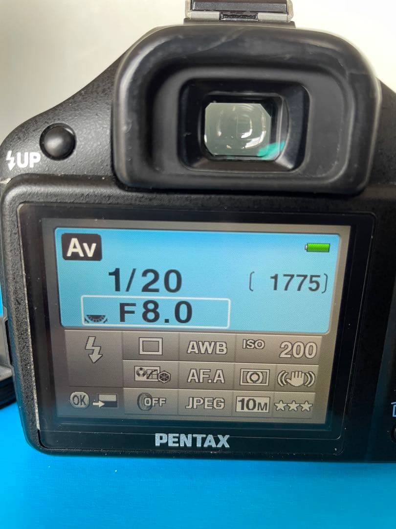 PENTAX K-mデジタル一眼レフカメラ Wズームレンズセット＜単三電池駆動＞