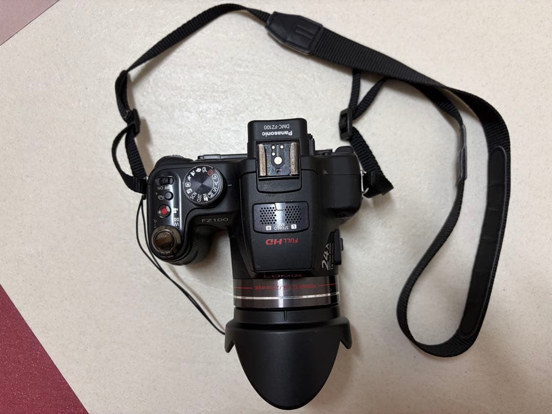 LUMIX FZ100 コンパクトデジタルカメラ