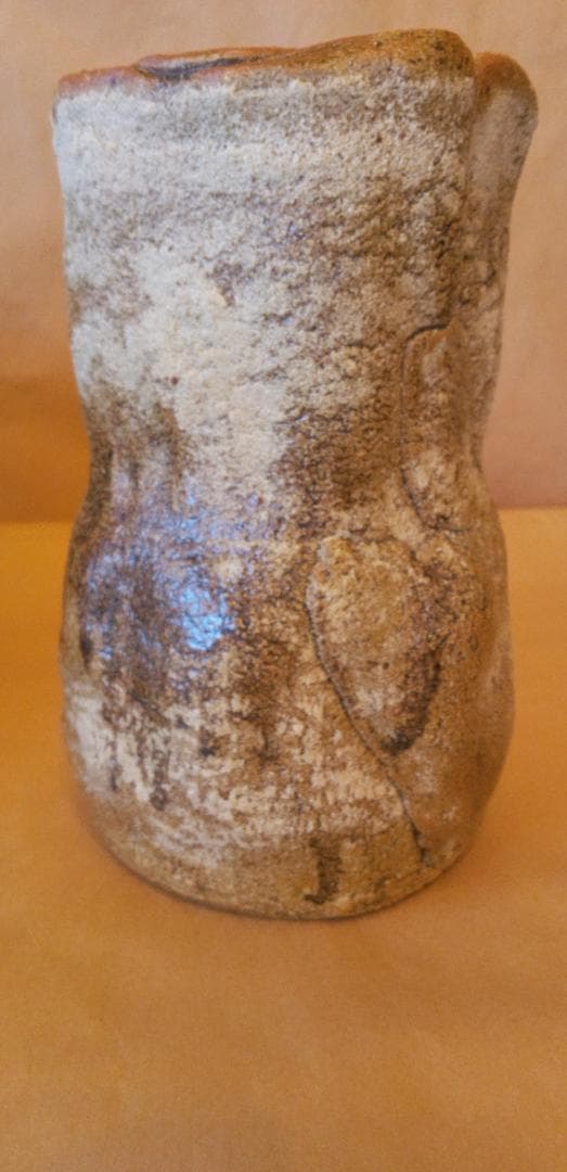 瀬戸の陶芸家　河本五郎作　灰釉花入 木箱付き